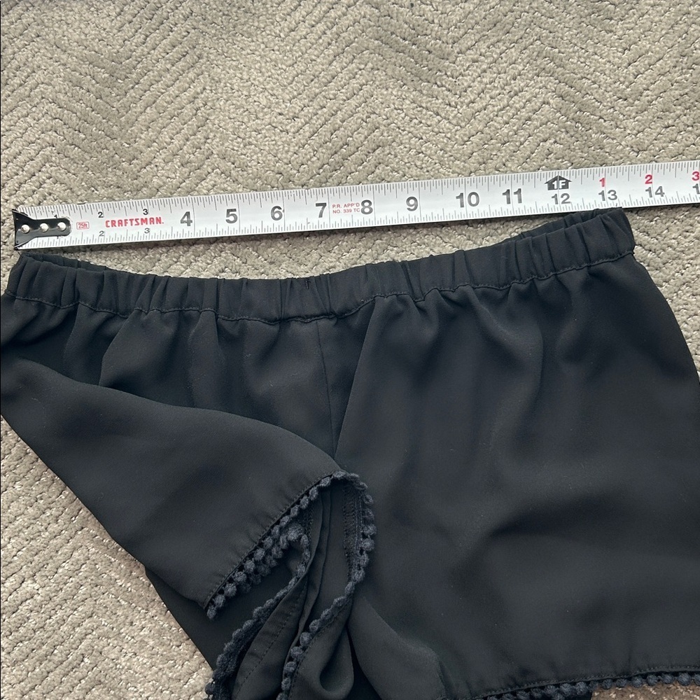 Brandy Melville Black Elastic Waist Shorts - Picture 5 of 9